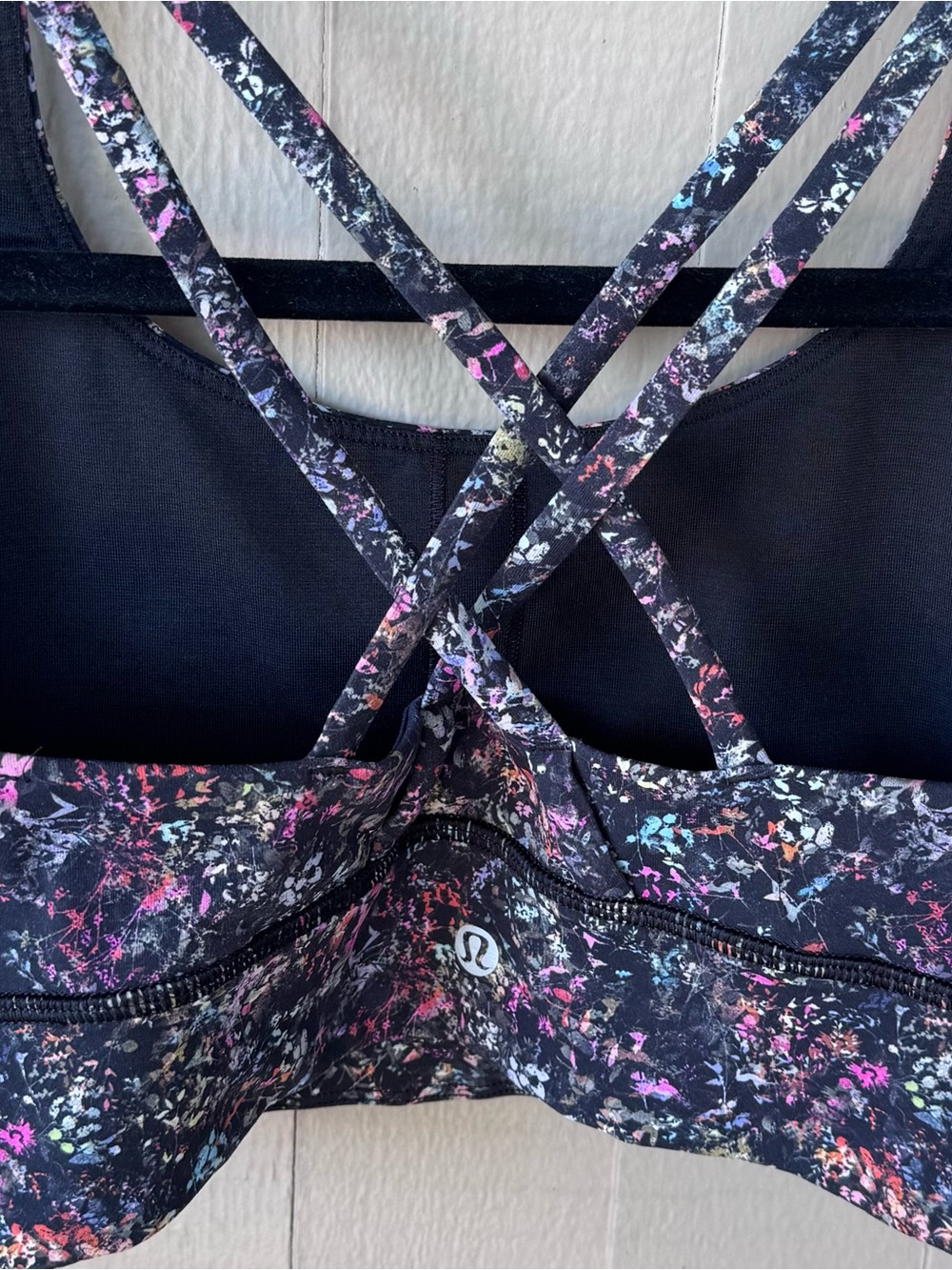 Lululemon Energy Long‎ Line Bra Size 6 Floral Multi Strappy Back Sports Bra - Picture 4 of 8